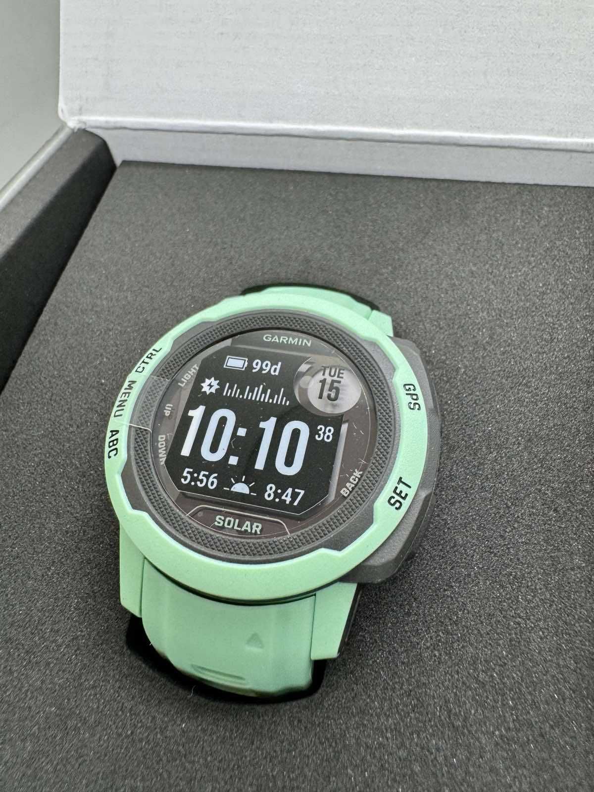 Смарт-часы Garmin Instinct 2S Solar Neo Tropic НОВЫЕ!010-02564-02