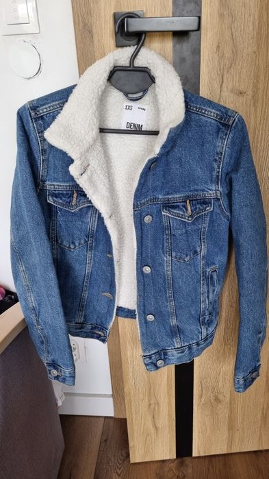 Jeansowa ocieplana kurtka Sinsay r.XXS
