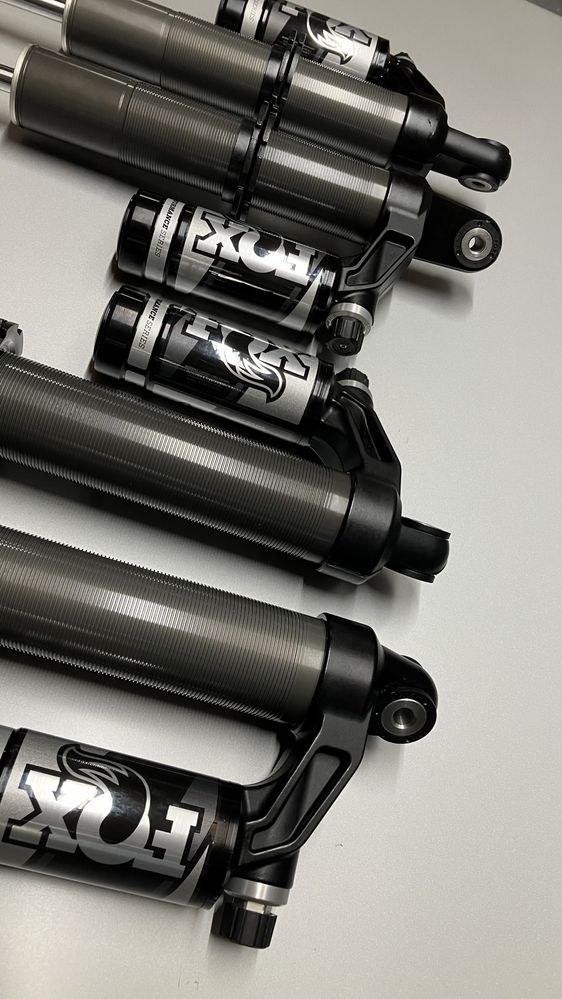 Amortyzotor y FOX Polaris RZR nowe oryginał komplet