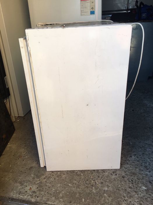 Морозильна камера. AEG