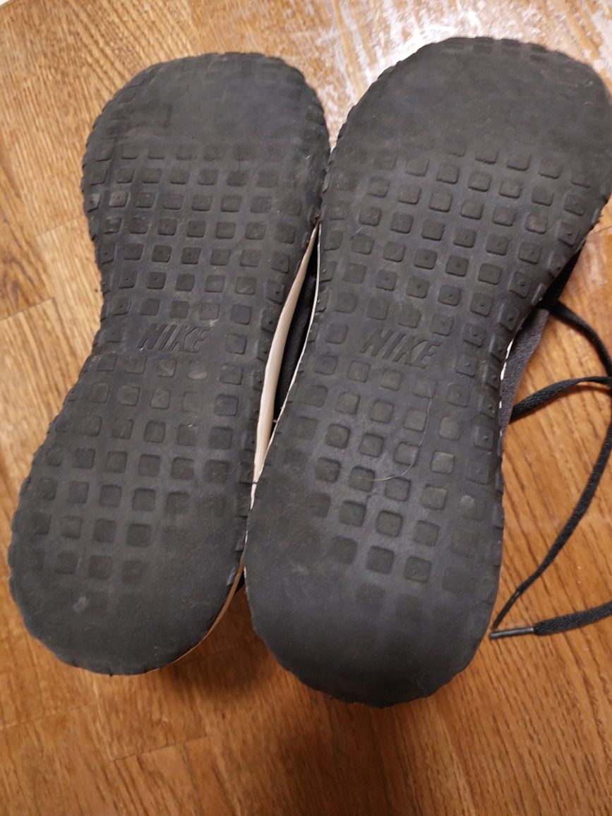 Кросівки  кросівки NIKE