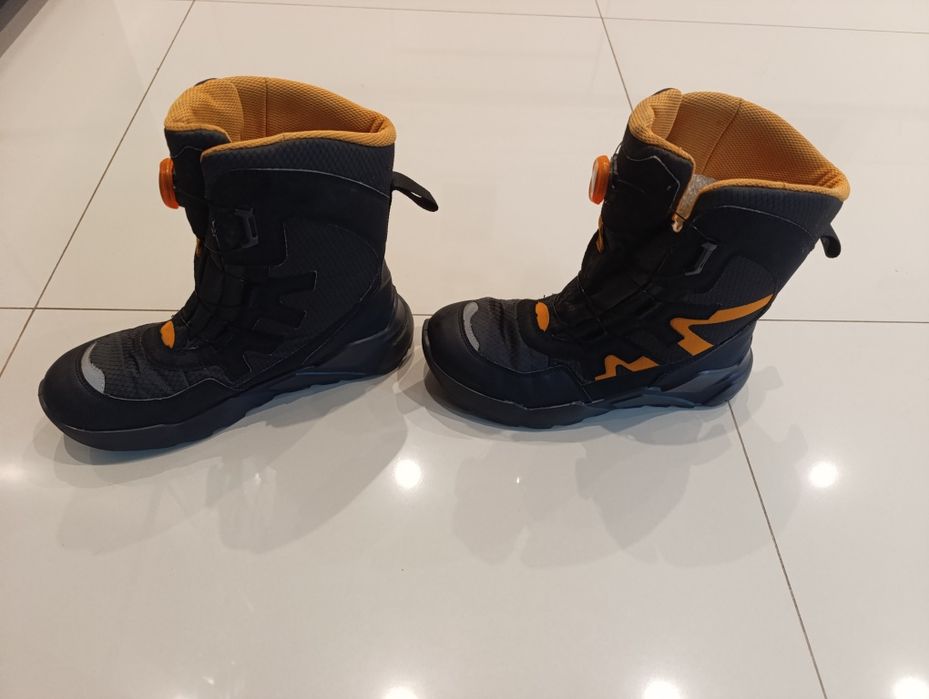 Buty śniegowce rozmiar 39-  24,5 cm