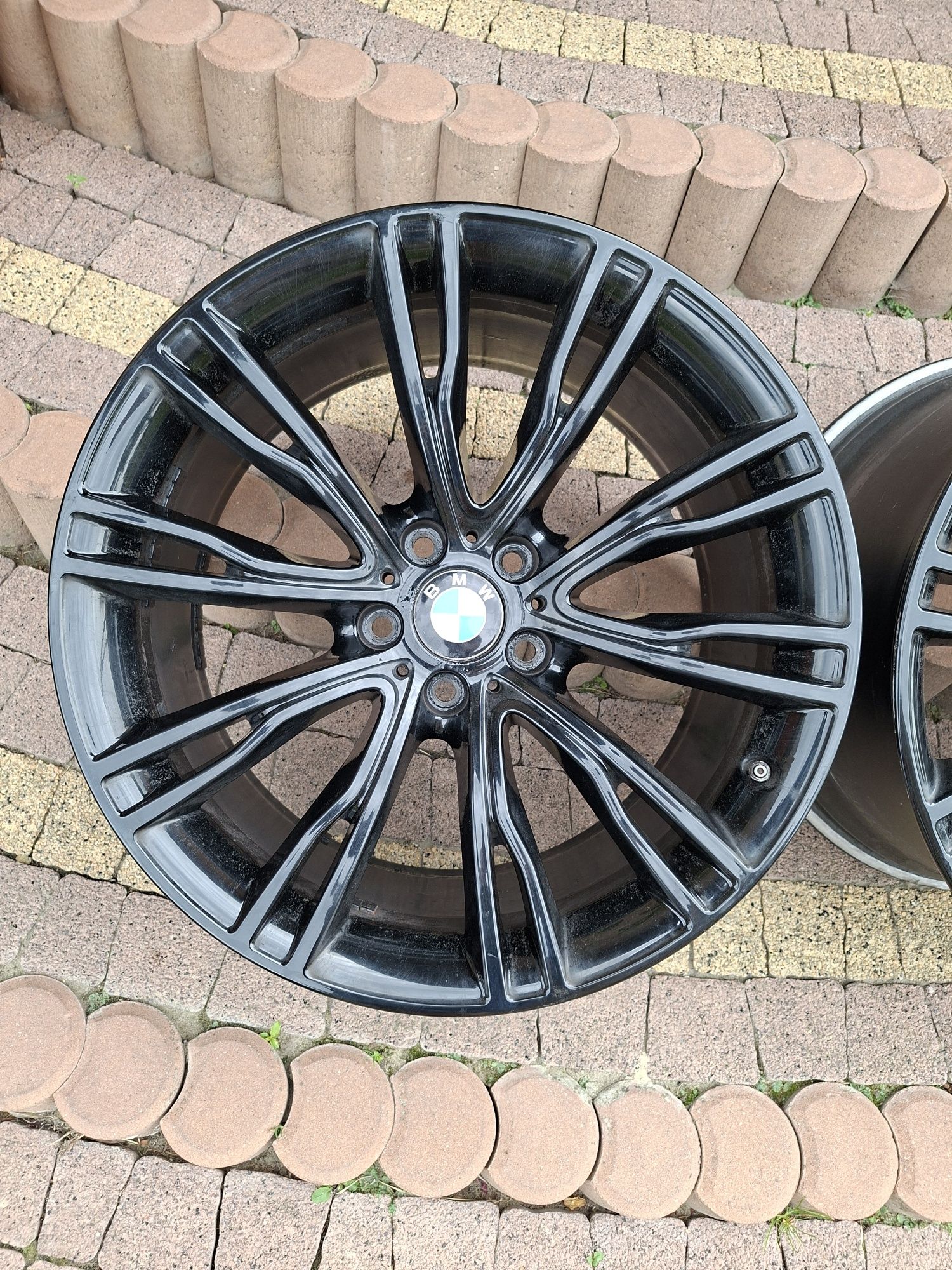 Felgi BMW 20" 5x120 M-pakiet Styling 551 10j 11j X5 X6 F15 F16 Wklęsłe