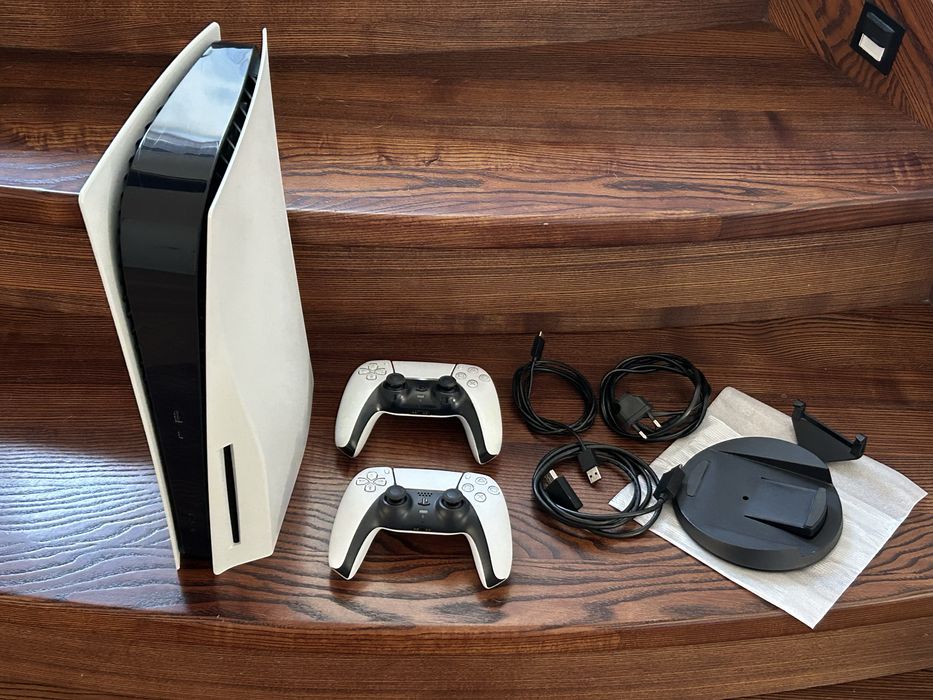 Konsola ps5 dwa pady