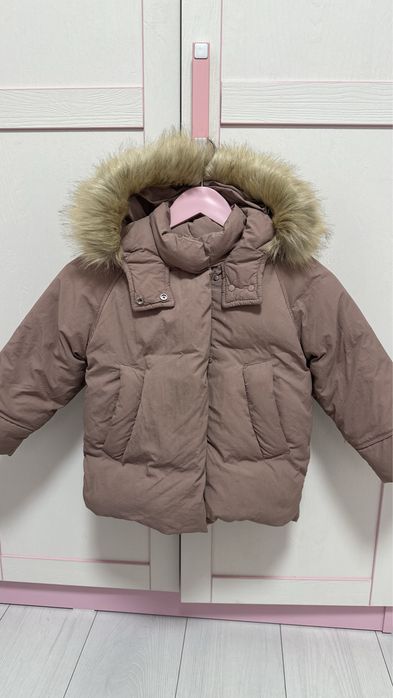 Пуховик Zara 104 см пудровий