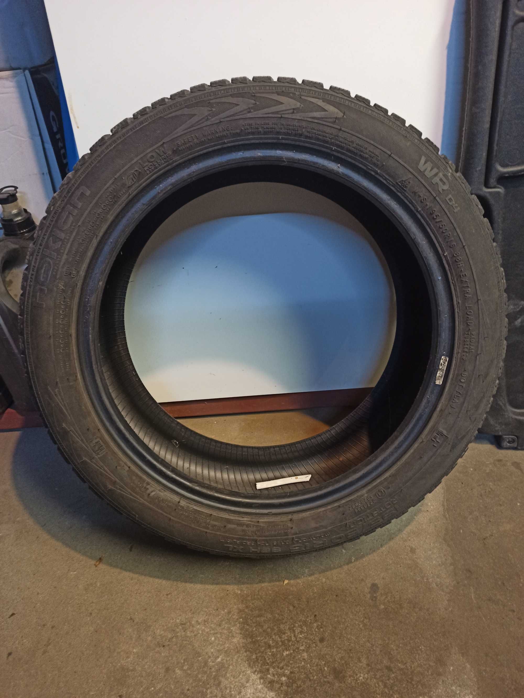 Nokian WR D4 195/50R16 bieżnik 5 mm