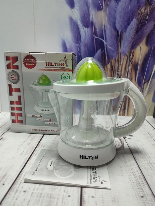 Соковитискач для цитрусових Hilton AE3165