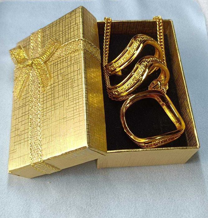 Conjunto MARIE - Colar e Brincos