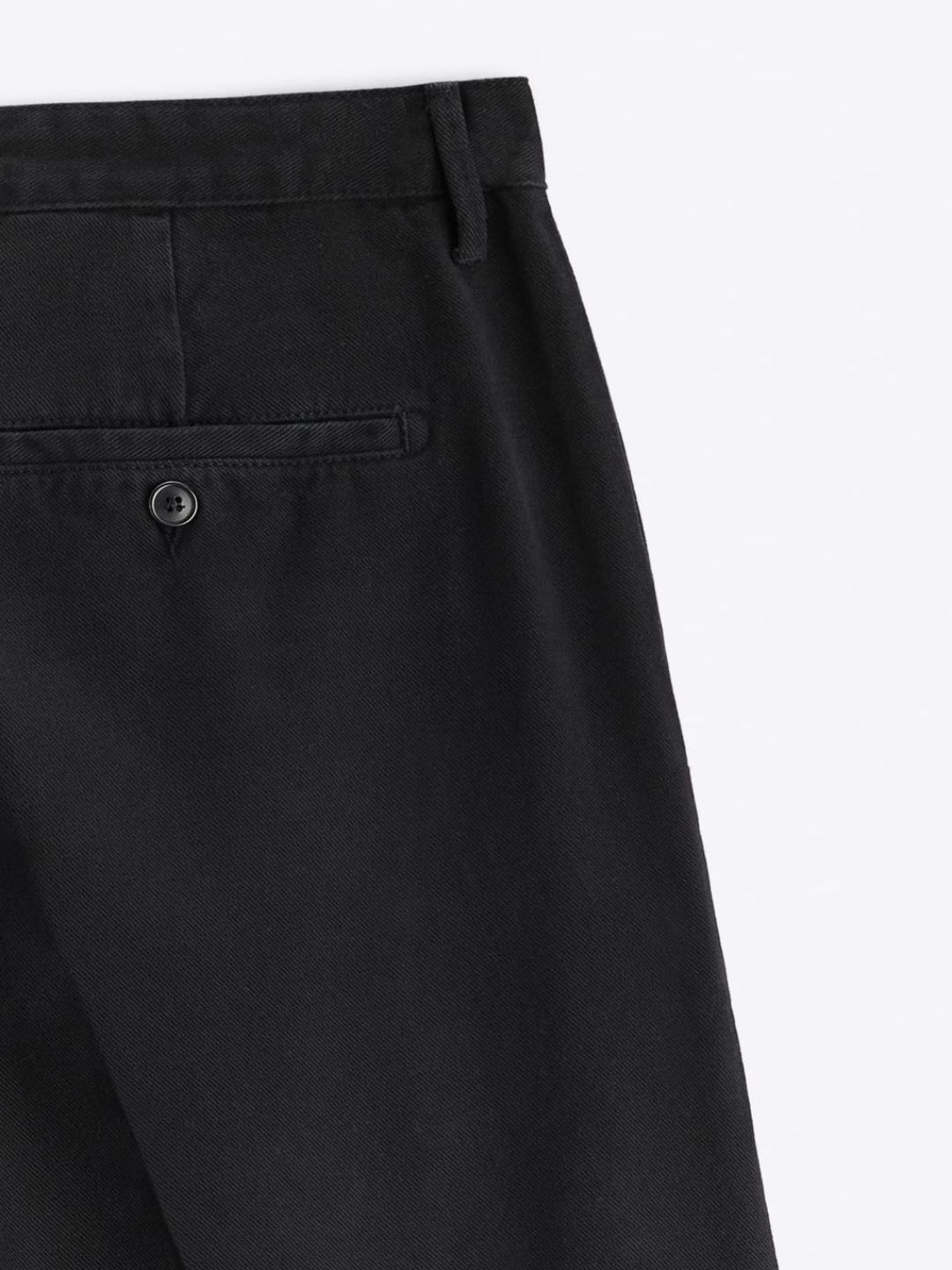 Spodnie męskie z zaszewkami i mankietami przy nogawce | Zara | EUR42