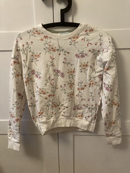 Dziewczęca bluza w kwiatki