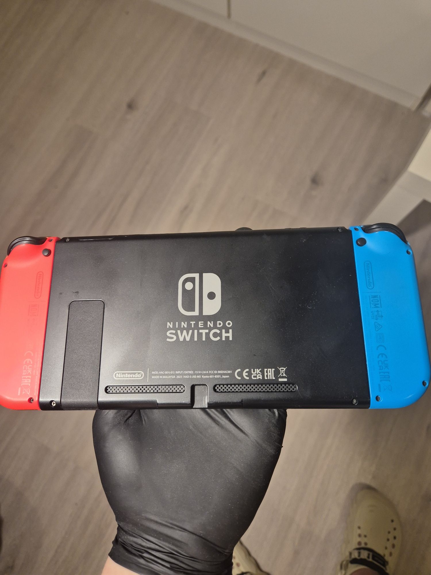 Nintendo switch v2 + 2 gry