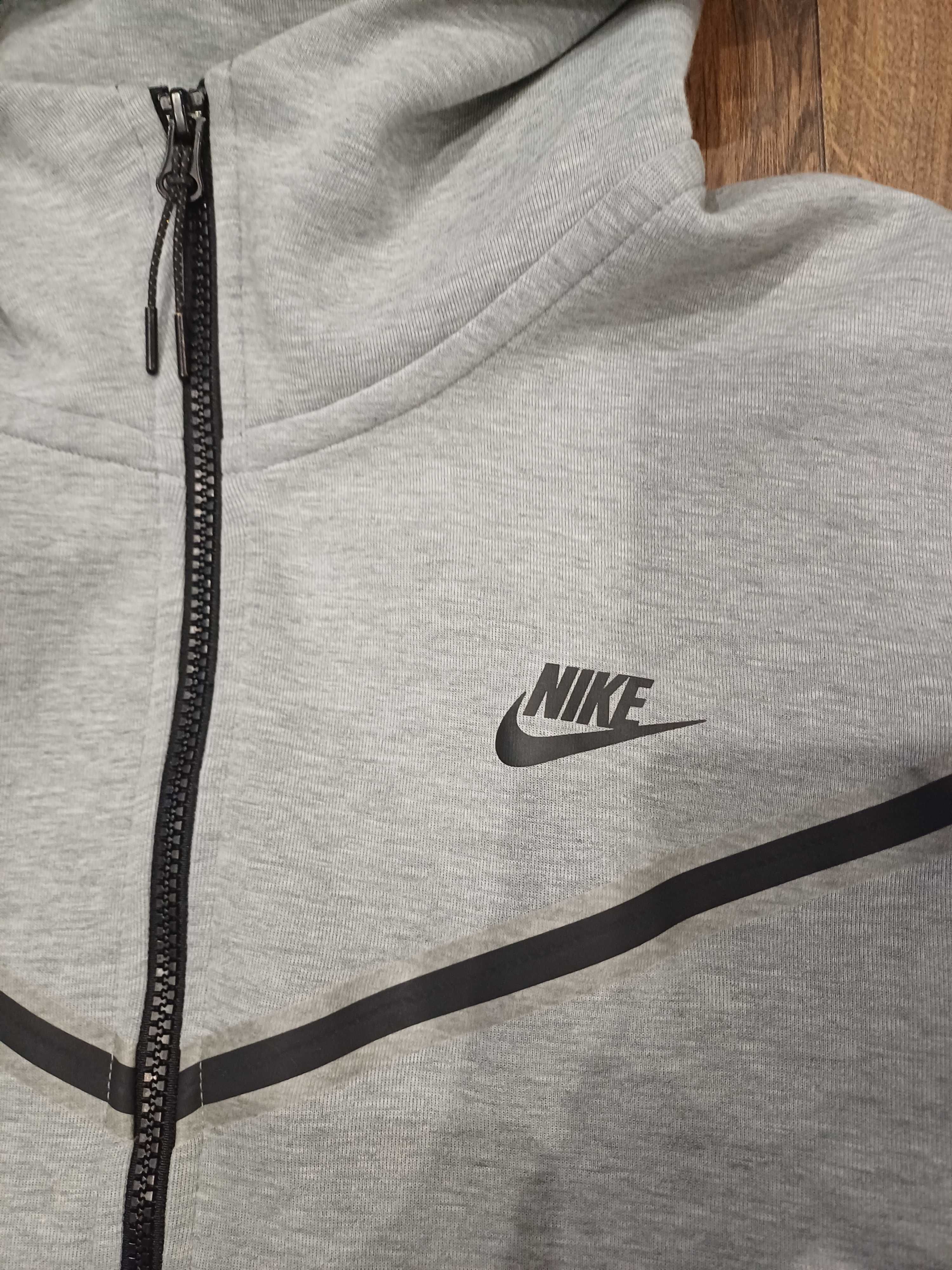 Dres Nike Tech Flecee