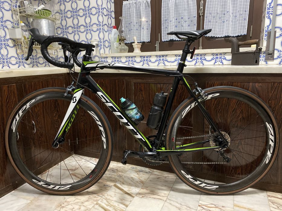 Bicicleta de Ciclismo em Carbono