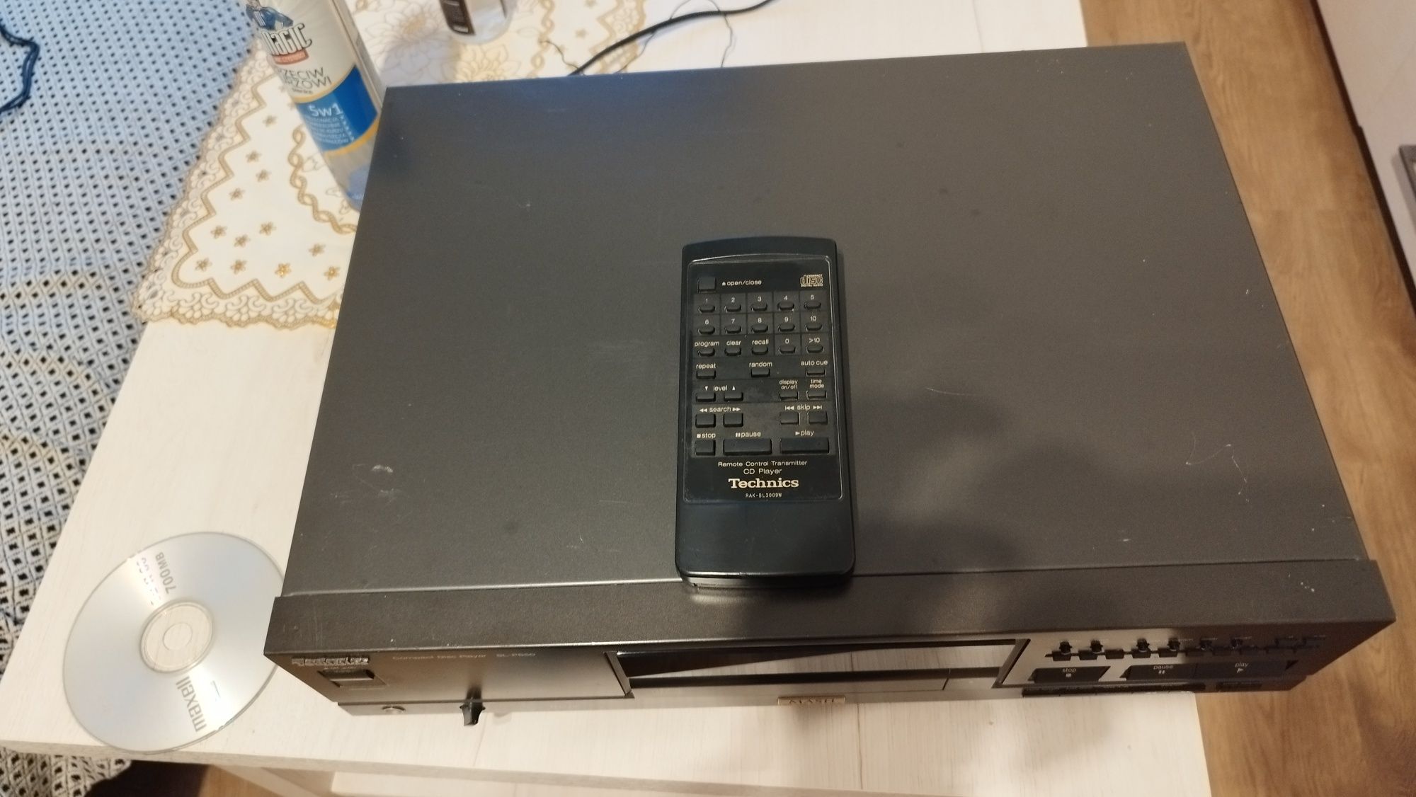 Technics CD w zestawie pilot