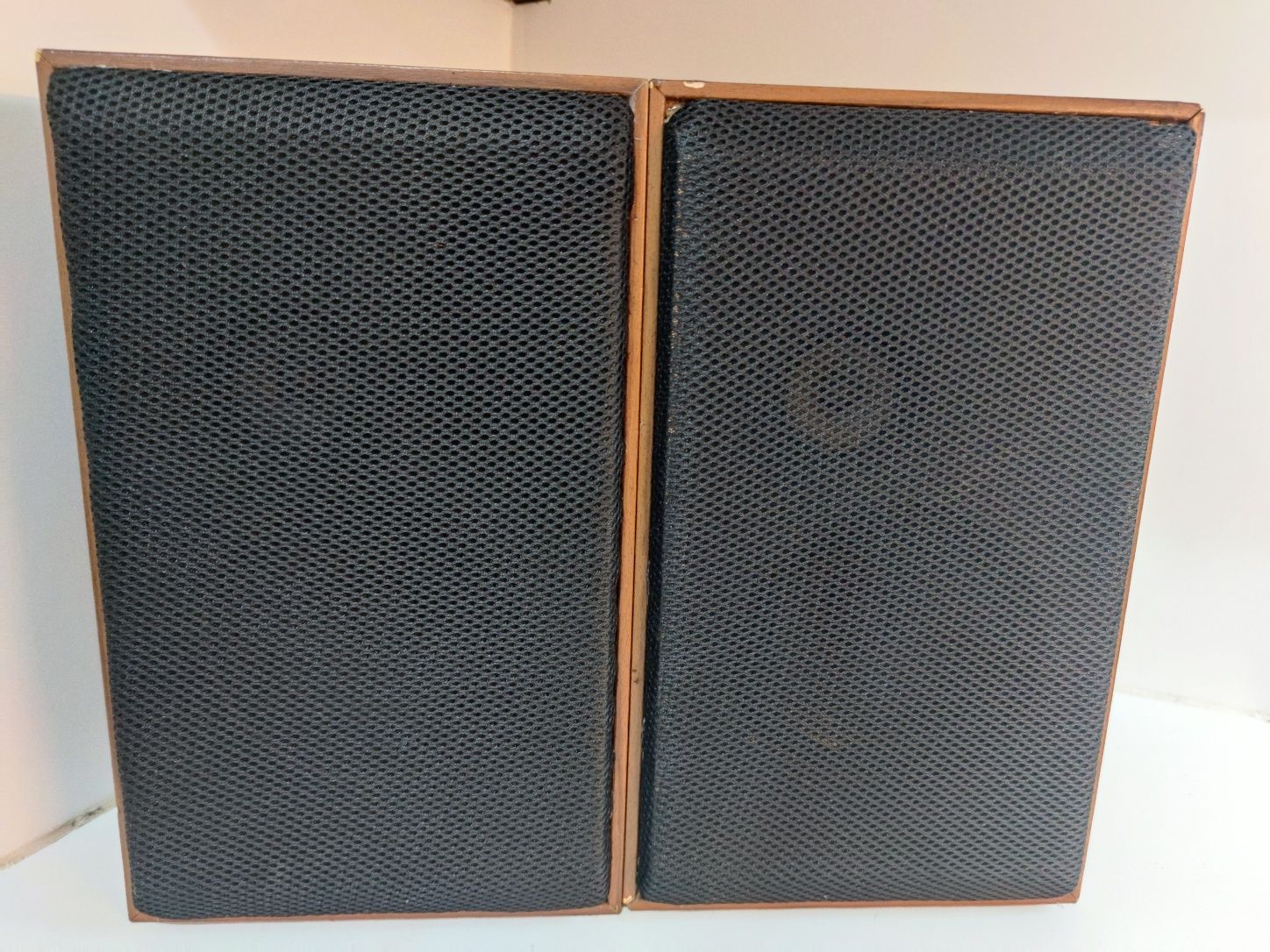 Colunas GRUNDIG bom estado 50W
