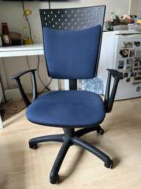 Krzeslo biurowe STILLO niebieskie