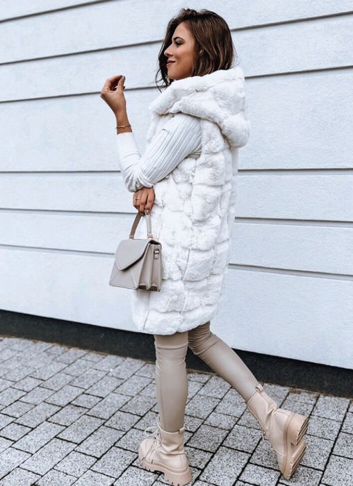 Futrzana kamizelka z kapturem