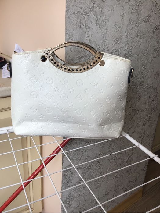 Сумка біла тuпy lv louis vuitton