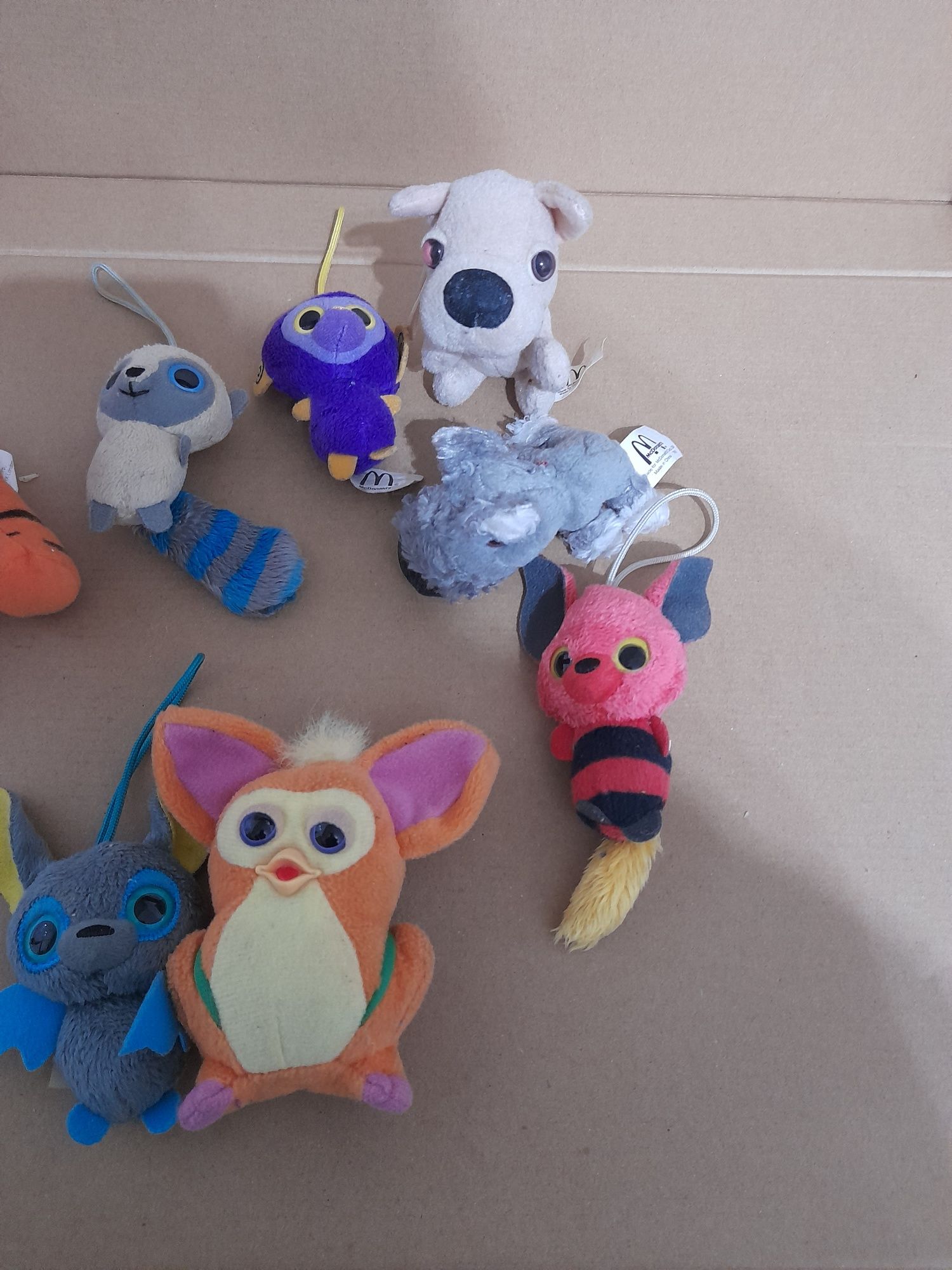 Lote de bonecos de peluche da McDonald's