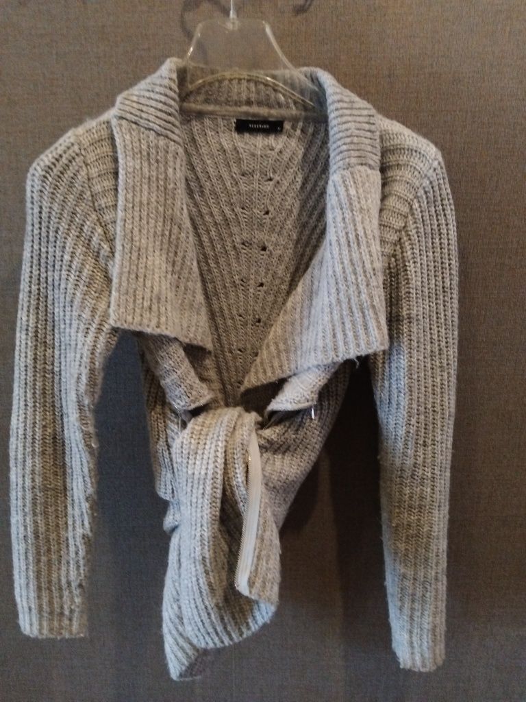 Sweter Reserved M,L dłuższy z zameczkami