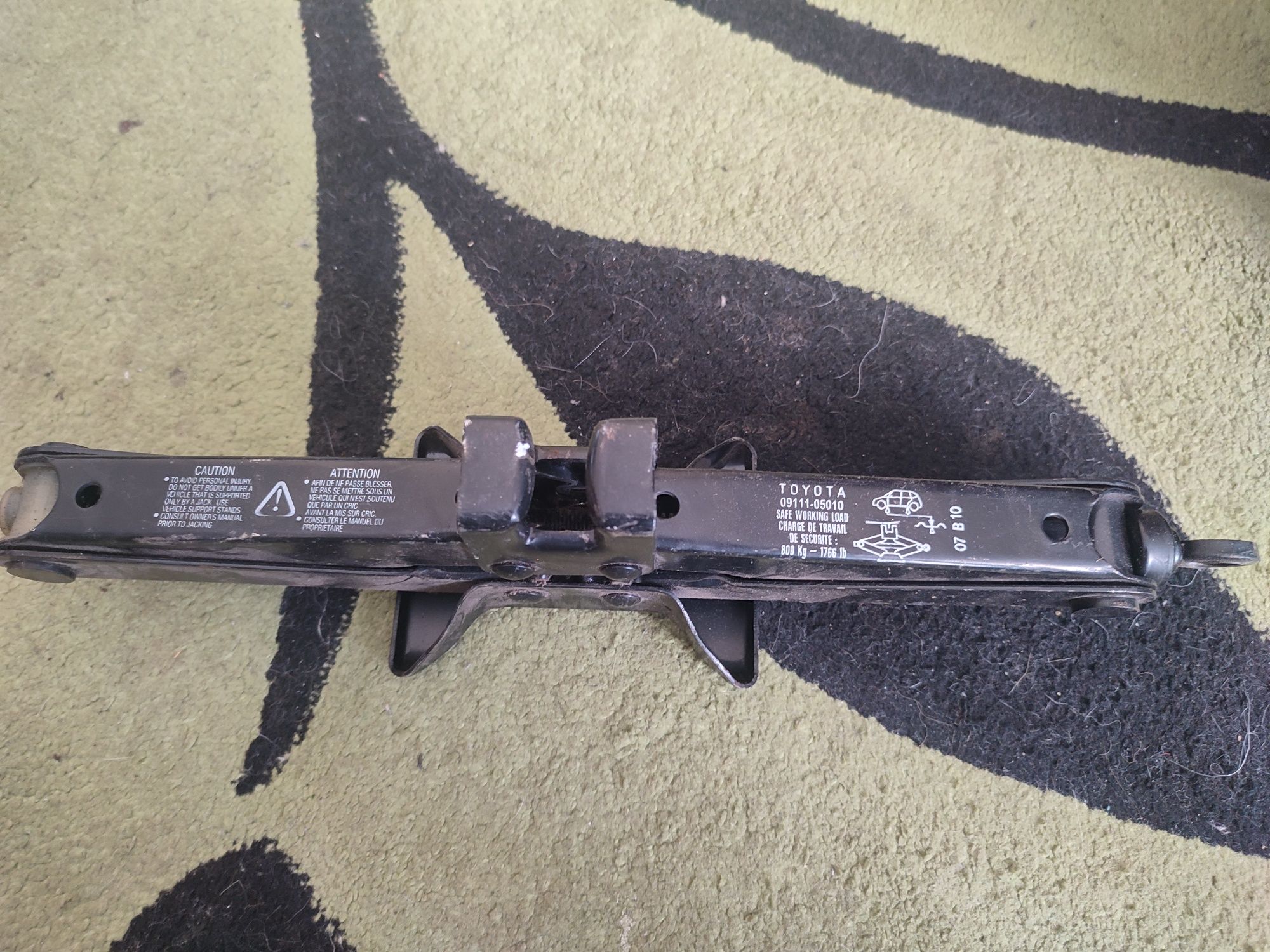 Домкрат Тойота, Toyota Camry, Avensis, Corolla и другие