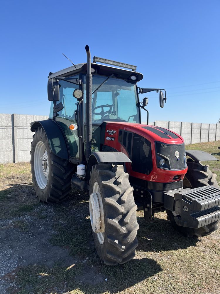 Трактор Armatrak 1104 Lux,