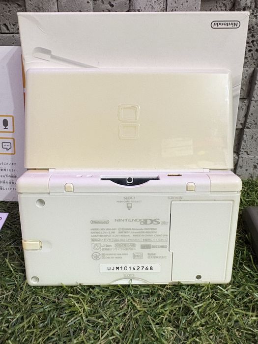 Nintendo DS Lite оригінал