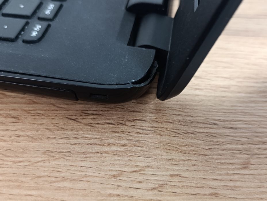 15'6 ноутбук HP/A6-7310/8GB Ram/SSD 128GB/Батарея  0%зносу/R4 Graphics