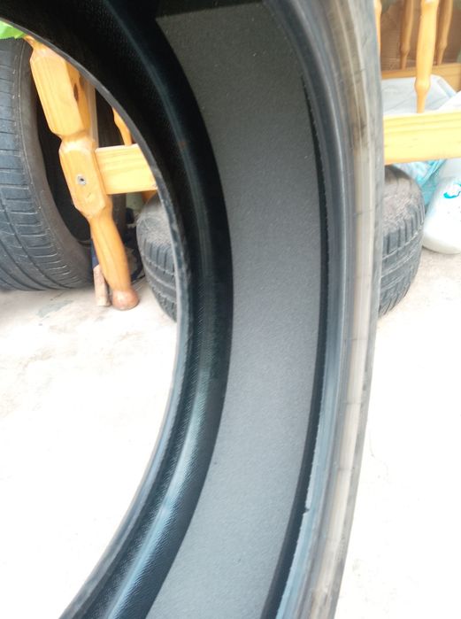 Vendo 2 pneus 235/50 R20 Pirelli Scorpion zero, ALL seasons