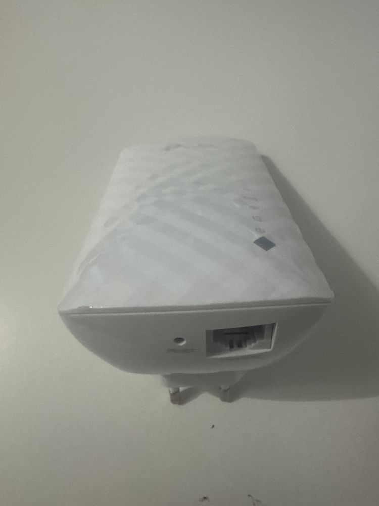 Tp-link Wifi Extenser RE200