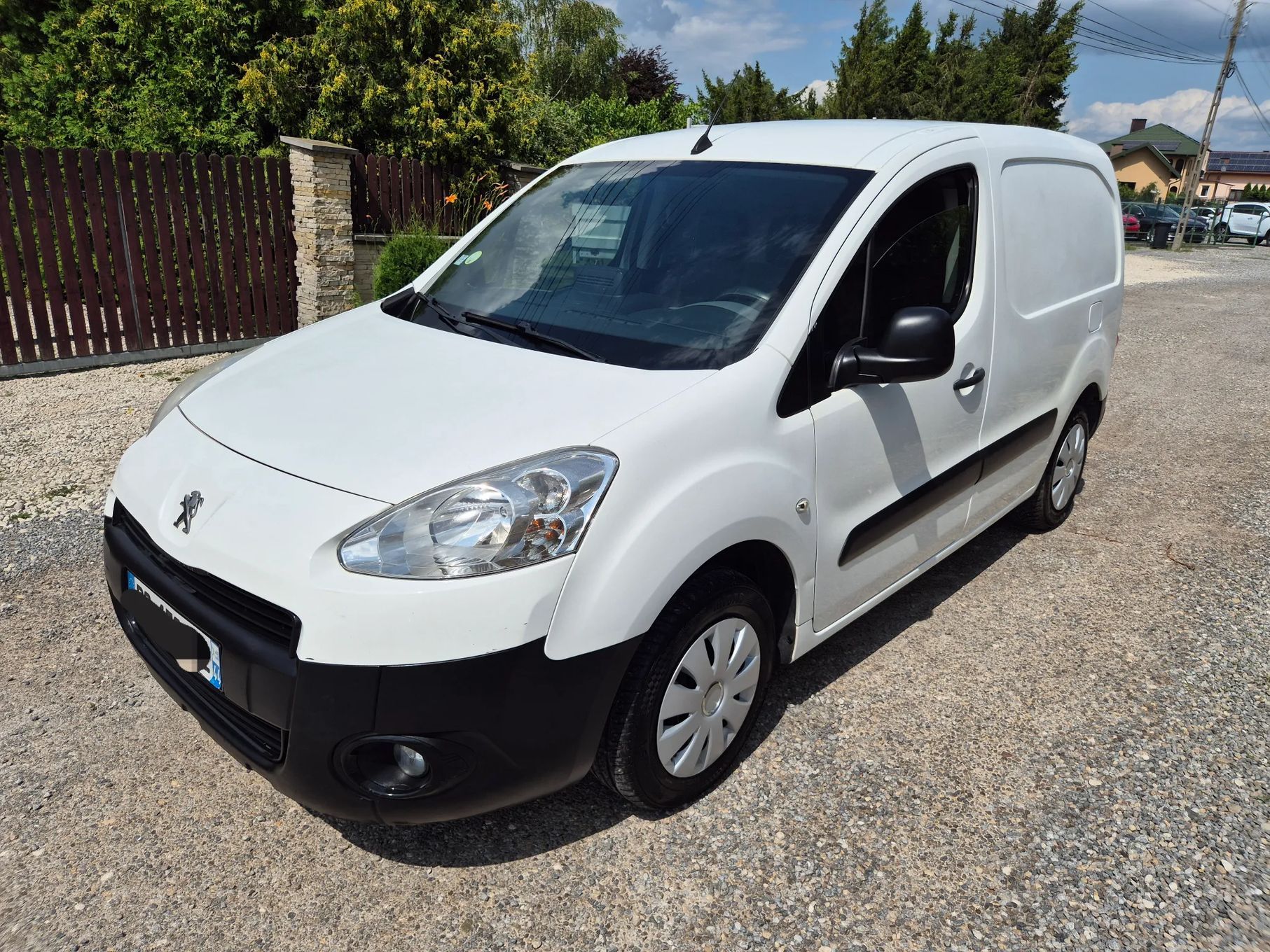 Peugeot PARTNER  1.6 HDI 90KM.Navi.Pdc.3-osoby.Klima,tempomat.Super stan