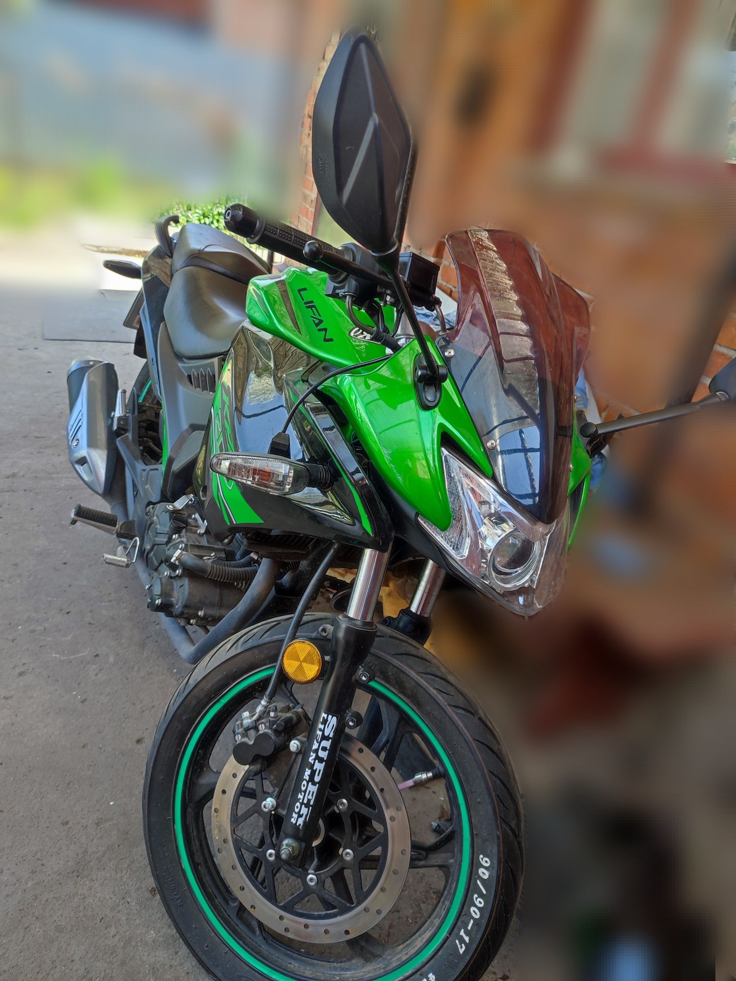 Мотоцикл Lifan kpr 200