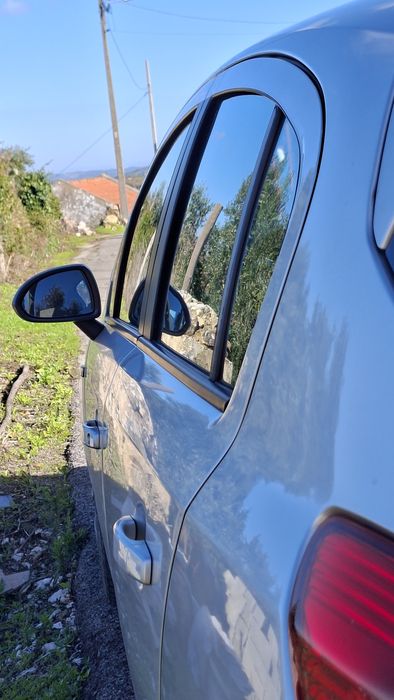 Opel Corsa 1.3 gasóleo 2014