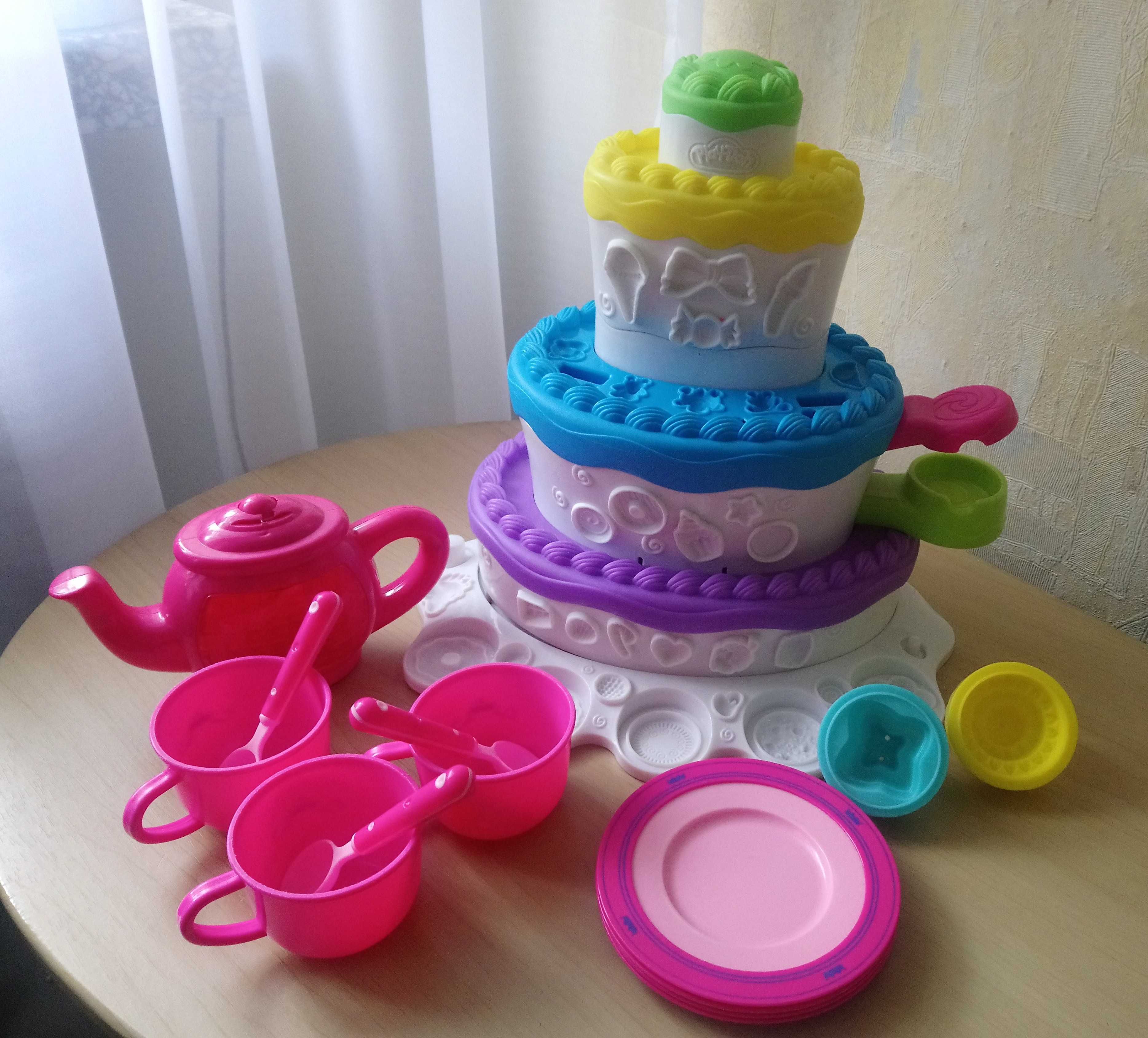 Tort play doh do zabawy z ciastoliną