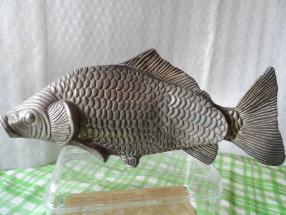 PEIXE EM METAL trabalhado À MÃO  Africano ( Antigo )