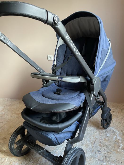 Коляска дитяча вживана чіко