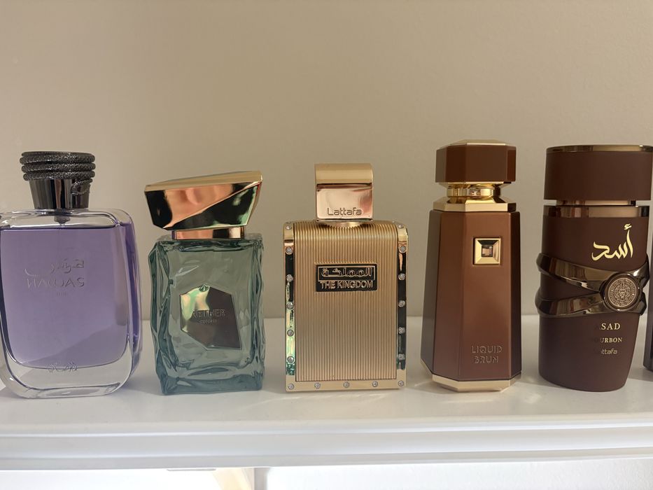 Idealny Prezent: Zestaw 10 Perfum (Odlewki 5ml) Odkryj Swoje Zapachy