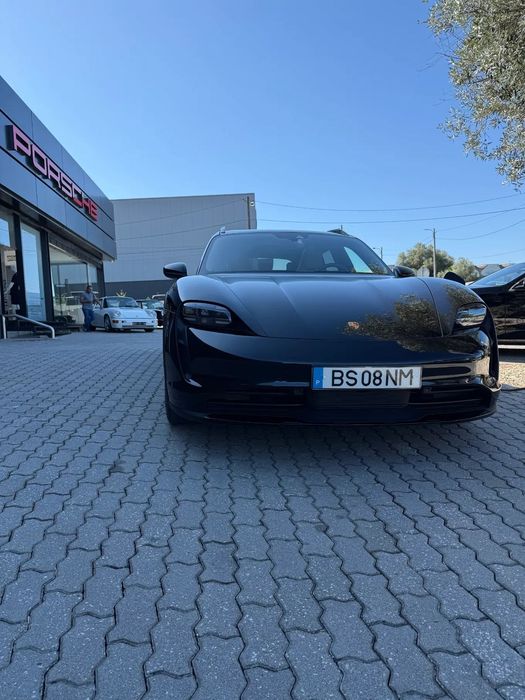 Porsche Taycan Cross Turismo 4