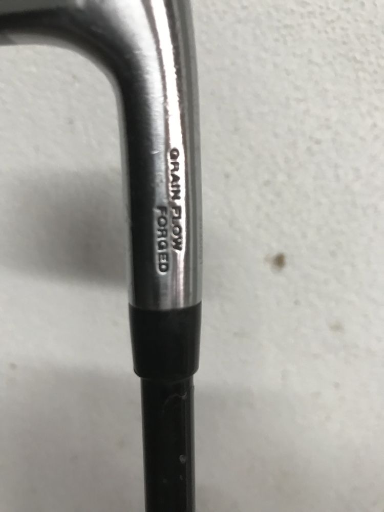 Tacos de golf Mizuno em otimo estado