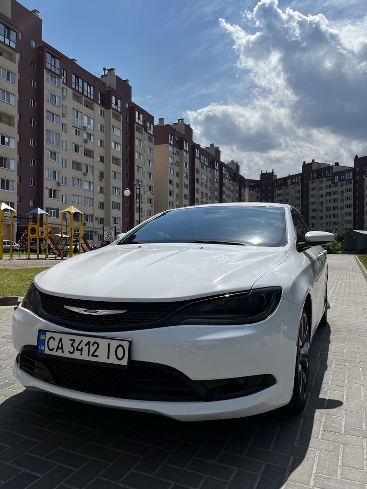 Продам Chrysler 200s