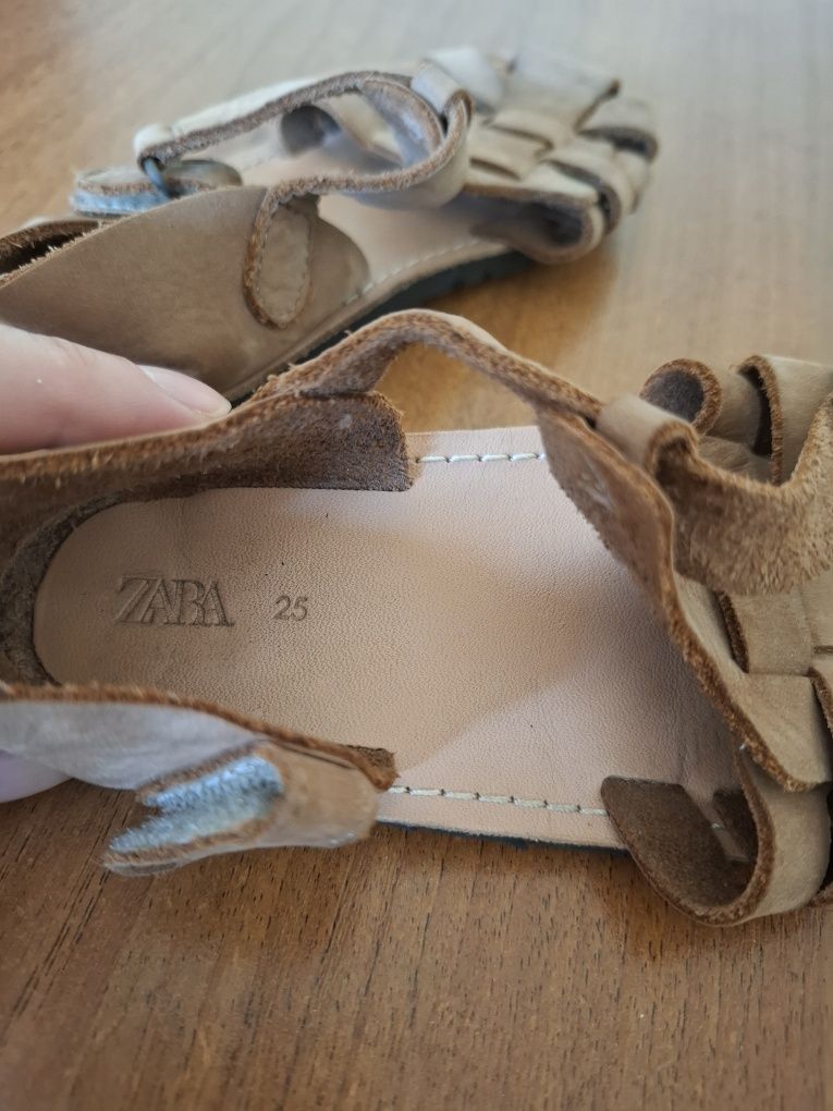 Сандалики, босоніжечки ZARA
