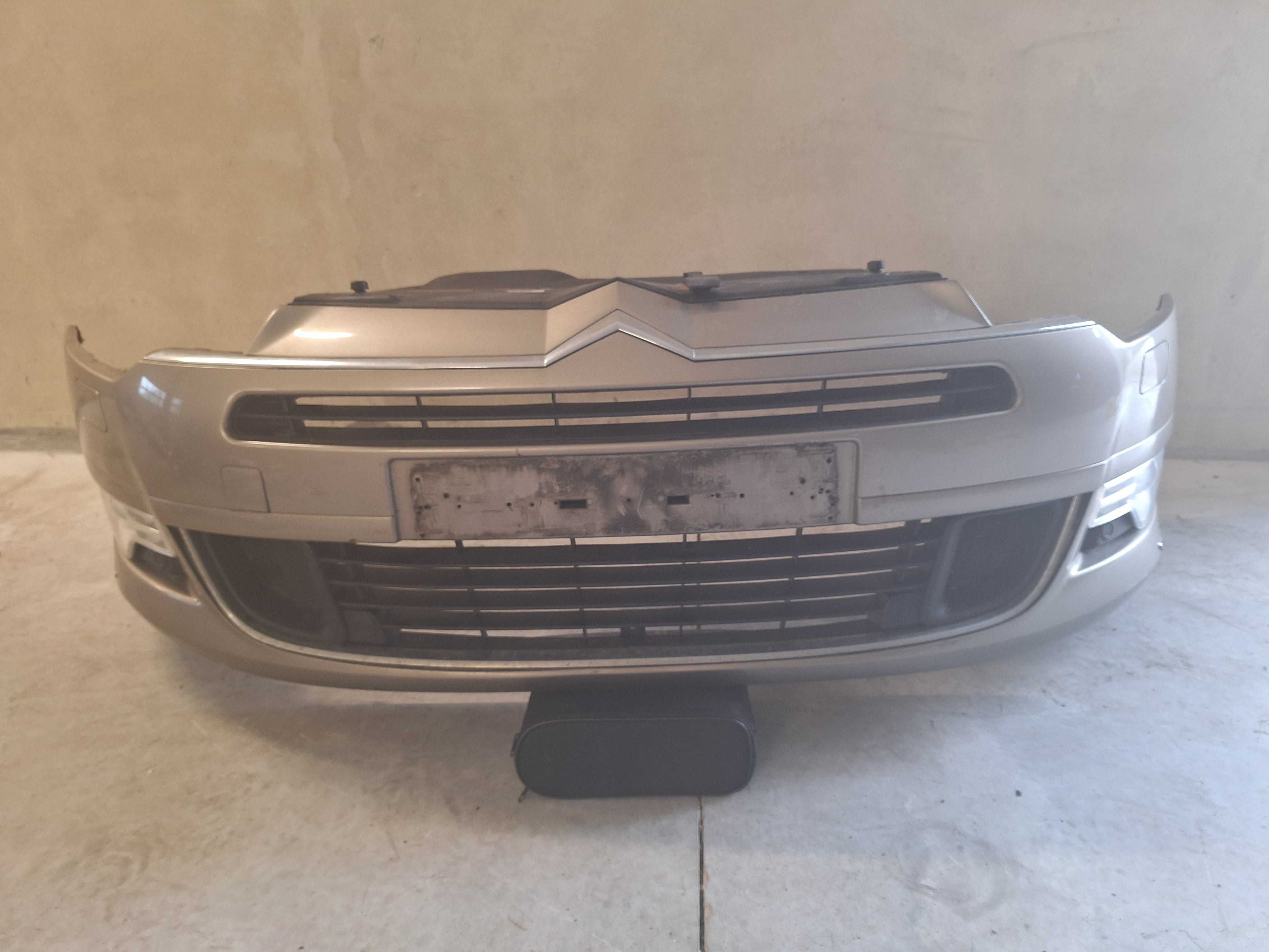Zderzak przód Citroen c5 x7 KCHC pdc
