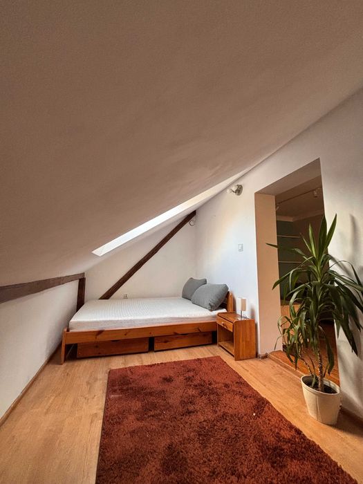 Salwator - Bezczynszowe mieszkanie  na poddaszu