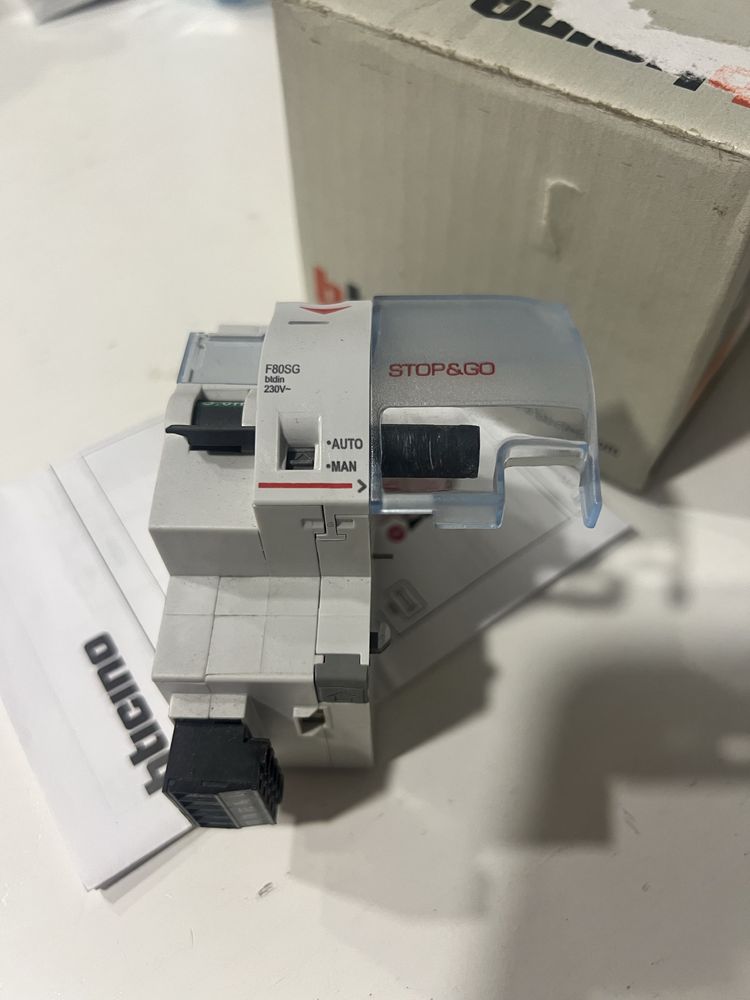 Bticino f80sg btdin  automatyczna przełączanie