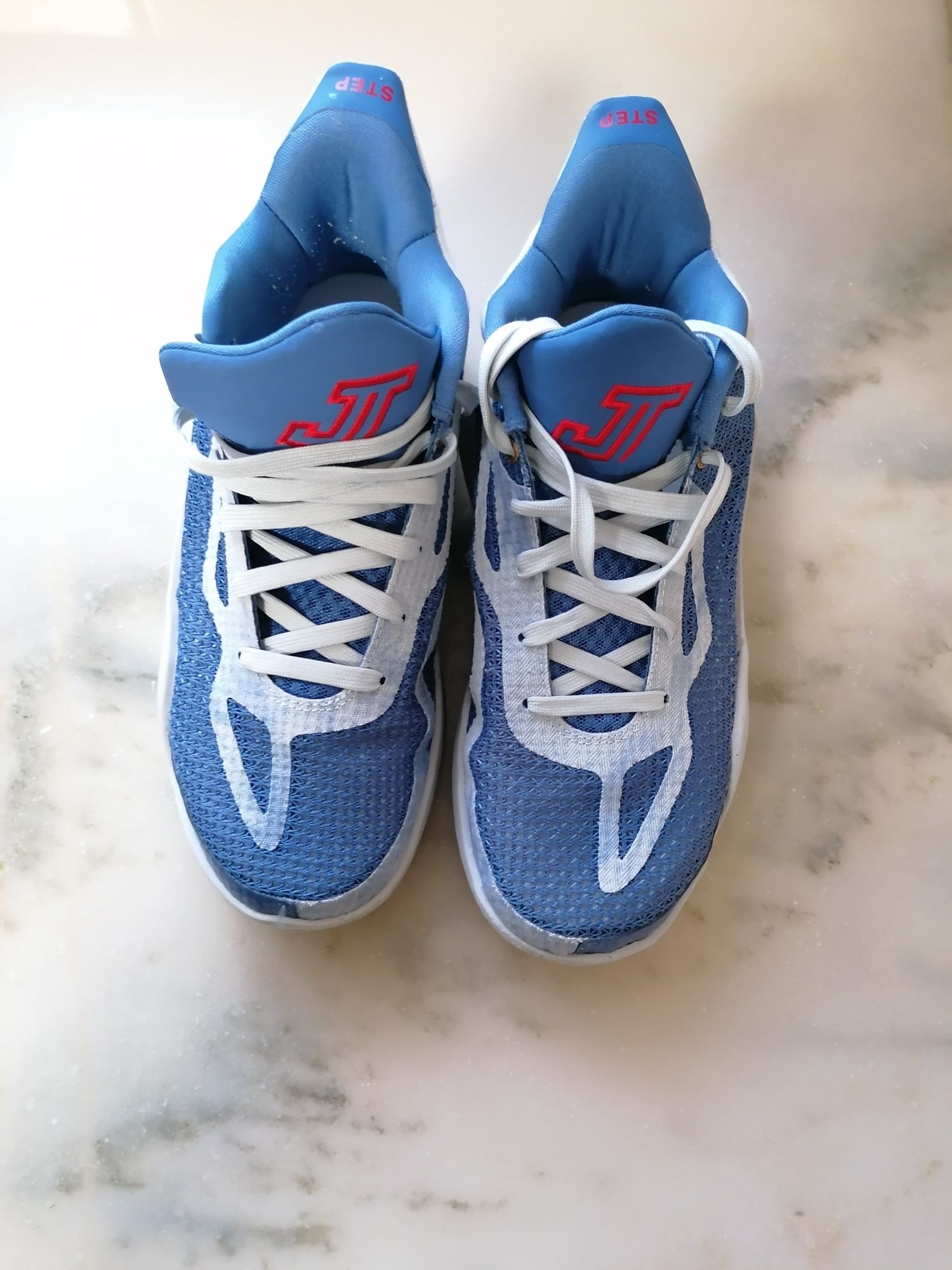 Sapatilhas Nike para basket usadas