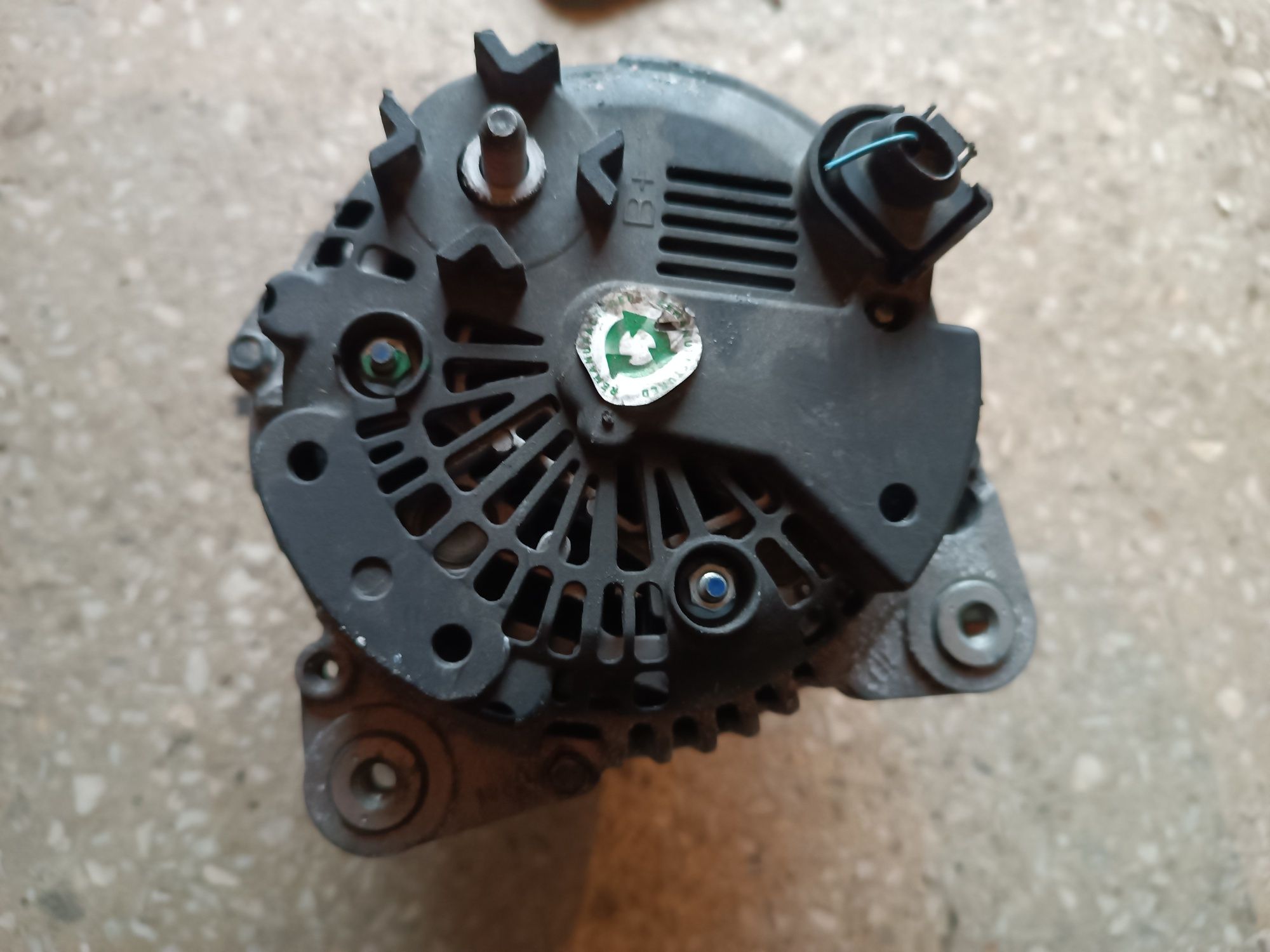 Alternator BRE blb audi A6 C6 2.0tdi 140km zamiennik