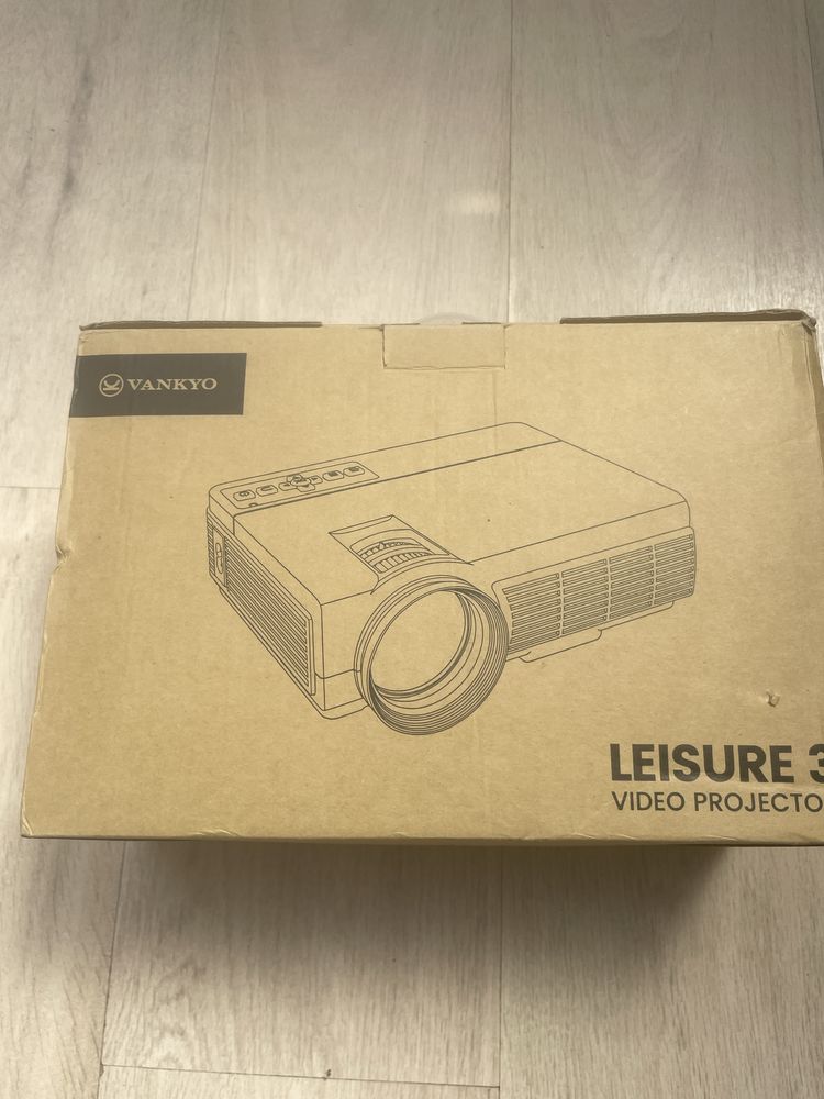 leisure 3 video projector