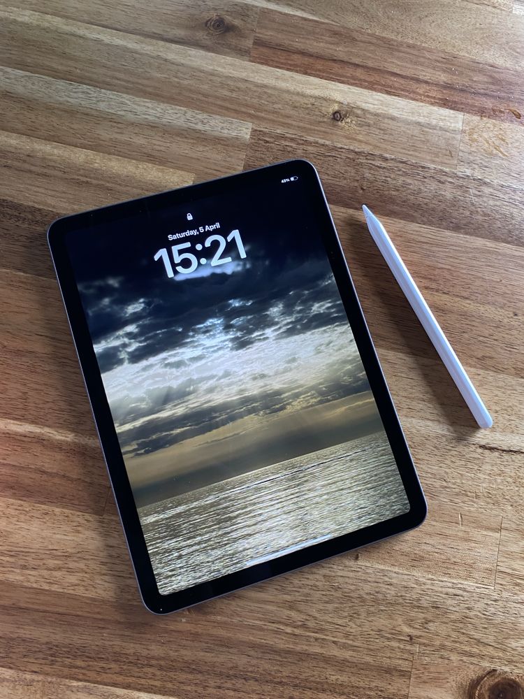 iPad Air 4(2020) 64gb + Rysik + Etuj