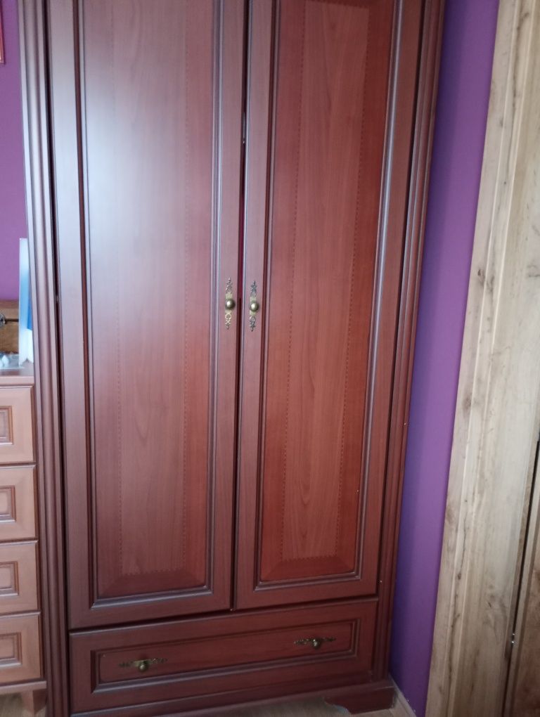 Szafa brązowa duża