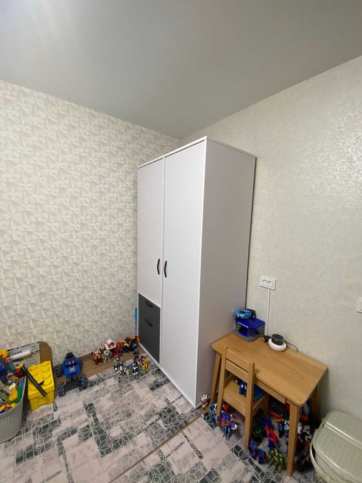 Продаж 3к Озерна 72м2 під Виплати підходить